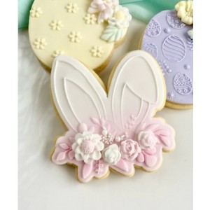 Taglia biscotto e timbro Orecchie da coniglio floreali 