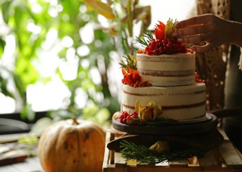 Torte a piani: come realizzare torte a più livelli senza commettere errori