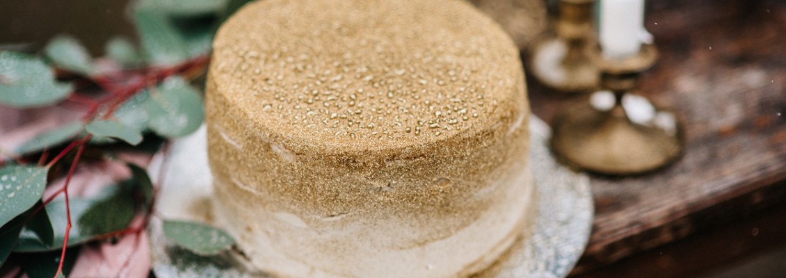 Come utilizzare le polveri per il cake design: glitter, oro e argento per decorazioni scintillanti