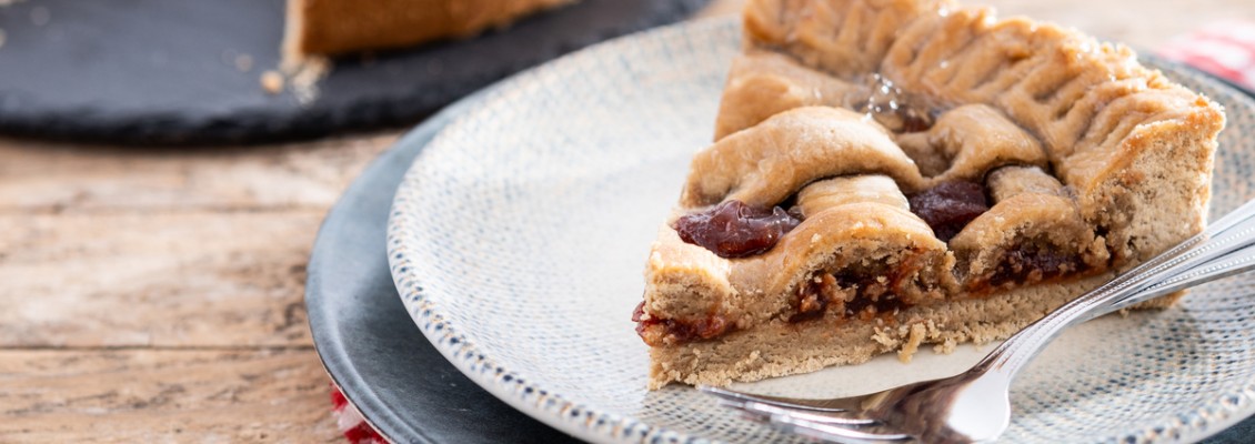 Crostate fragranti e pan di Spagna arioso, tecniche per risultati impeccabili