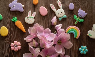 Idee e ispirazioni per le decorazioni pasquali di zucchero