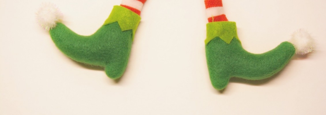 Gli elfi di Babbo Natale: storia e leggende di questi preziosi aiutanti natalizi