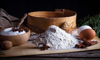 Come scegliere la giusta farina per dolci: guida alla perfezione in pasticceria