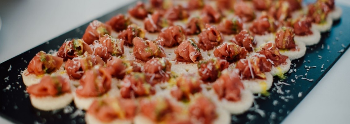 Finger food a tema mare: idee e consigli per una serata speciale