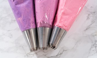 Sac à poche e beccucci: come scegliere gli strumenti giusti per decorazioni precise e pulite