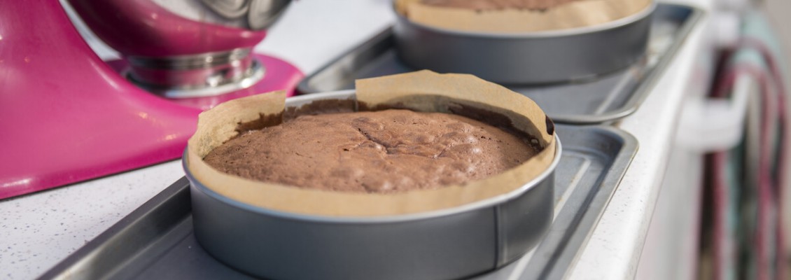 Quando la torta non si stacca dallo stampo: come preparare teglie e stampi prima della cottura Quando la torta non si stacca dallo stampo: come preparare teglie e stampi prima della cottura