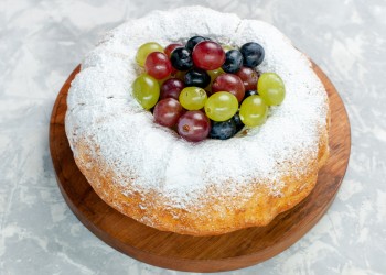 Uva nei dolci: come usarla negli impasti senza ritrovarsi con una torta troppo bagnata